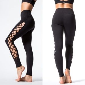 Alo Yoga Interlace Black Leggings!